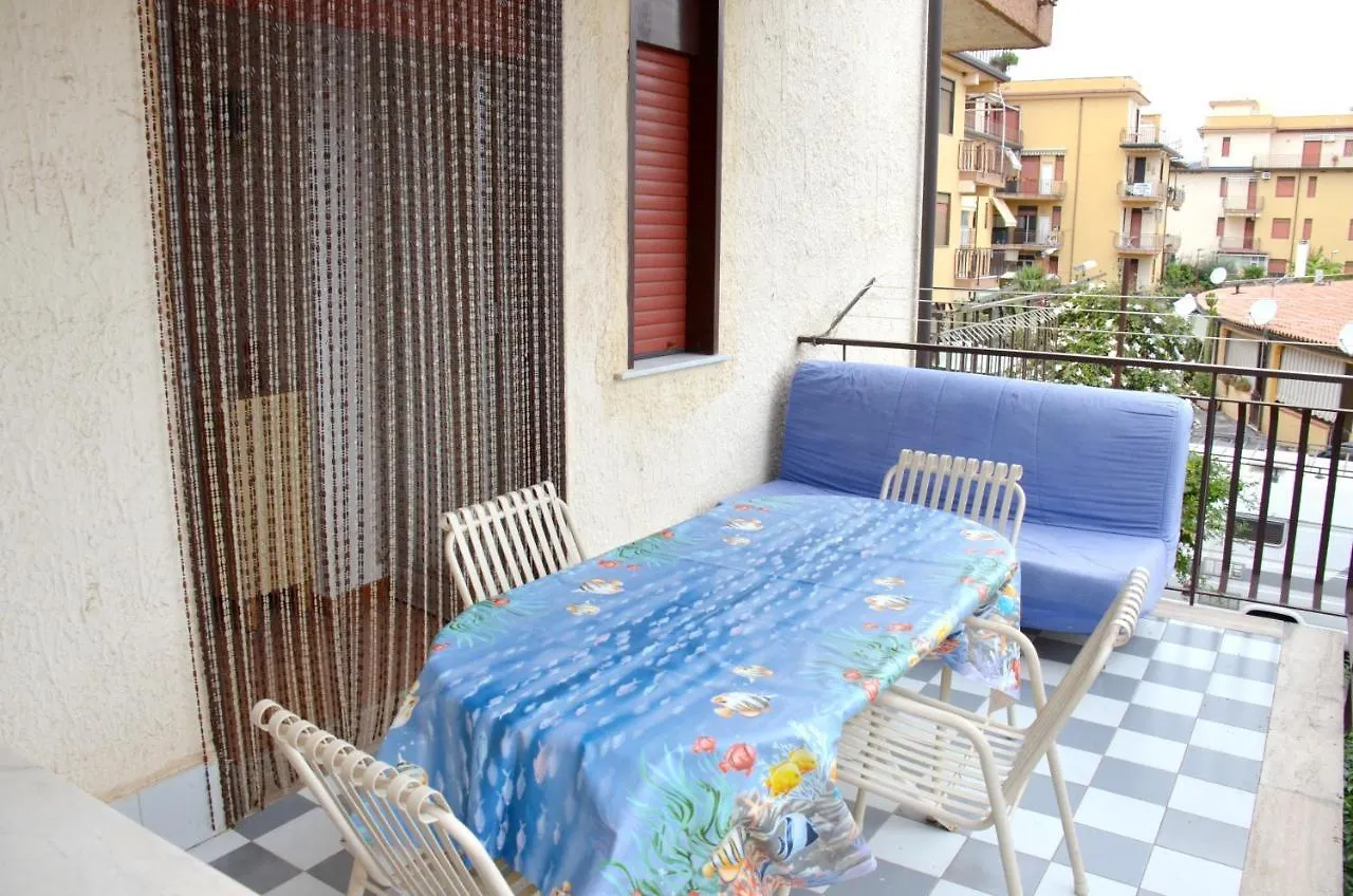 Comfortable Apartment In Giardini Naxos 40 M² With Balcony