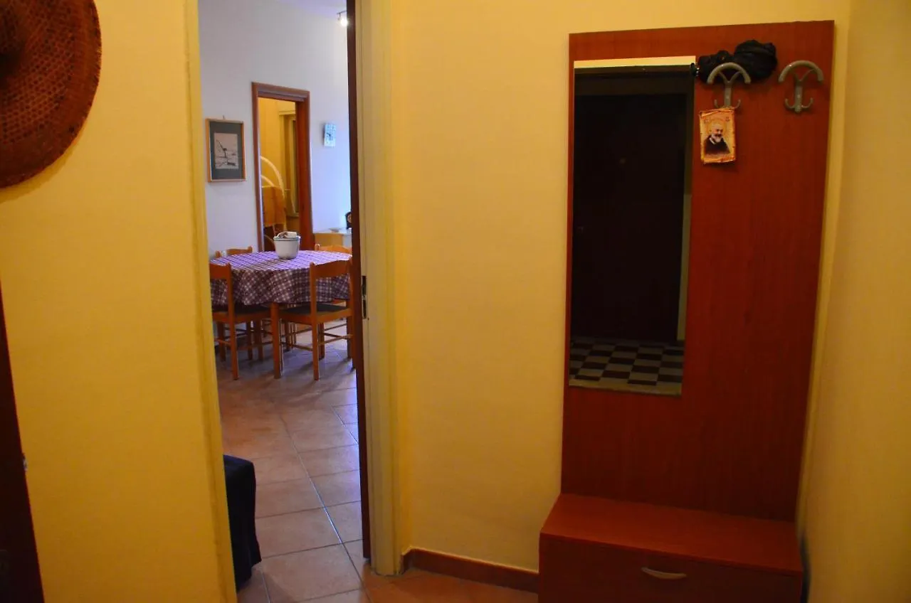 Comfortable Apartment In Giardini Naxos 40 M² With Balcony Olaszország